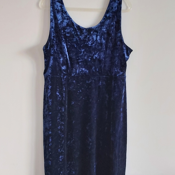 Blue crushed velvet party dress 2X - Picture 2 of 3